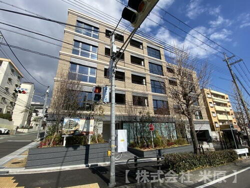 パークシュロス芦屋 5階建