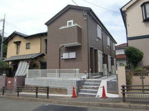 東京都稲城市平尾１丁目 2階建