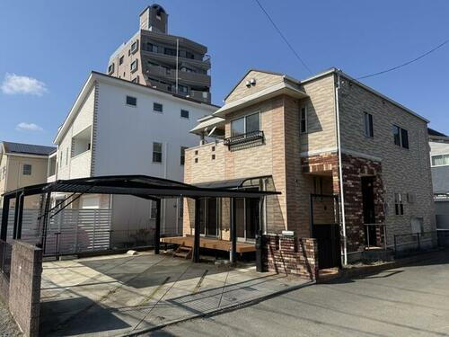 熊本県熊本市西区稗田町 2階建