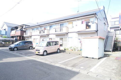 コンシェール大沢 地上2階地下1階建