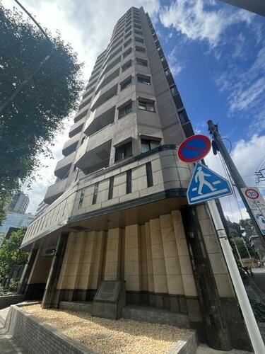 ライオンズマンション高輪 14階建
