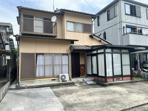 岐阜県本巣市海老 2階建