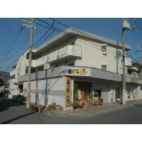 プランドール百楽荘 3階建