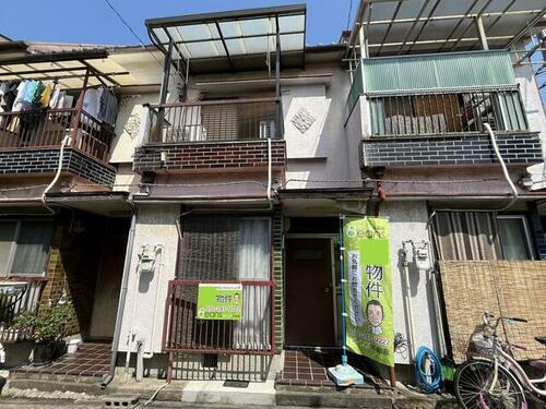 大阪府高石市千代田６丁目 2階建