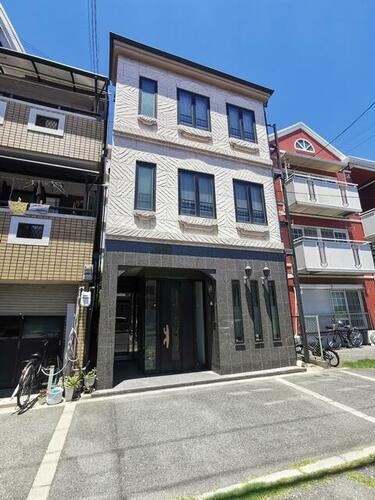大阪府寝屋川市中木田町 築28年1ヶ月 3階建