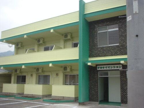 群馬県桐生市梅田町１丁目 2階建