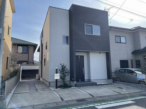 群馬県前橋市荒牧町４丁目 2階建 築7年10ヶ月