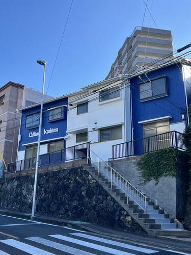 コリーヌ小島