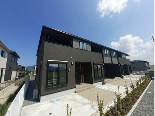 福岡県直方市大字感田 賃貸アパート