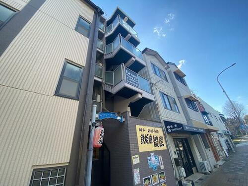 ラジャーコート王子 5階建