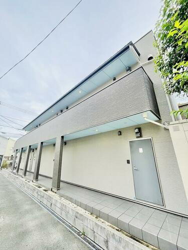 兵庫県神戸市長田区浜添通１丁目 2階建