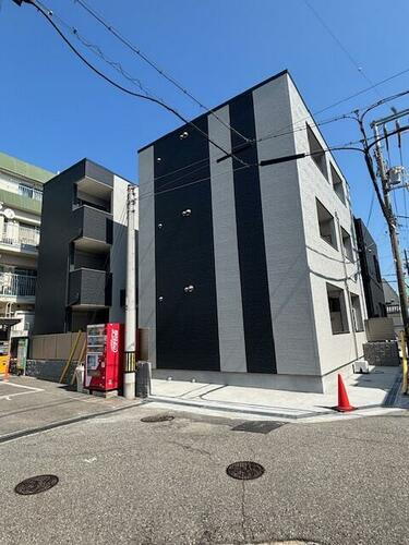兵庫県明石市西明石南町１丁目 3階建 