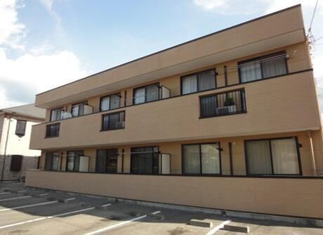 愛媛県新居浜市垣生３丁目 賃貸アパート