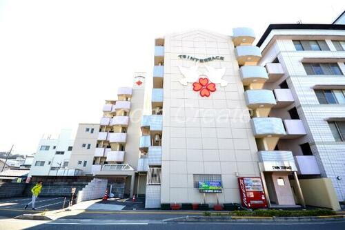 徳島県徳島市中前川町３丁目 賃貸マンション