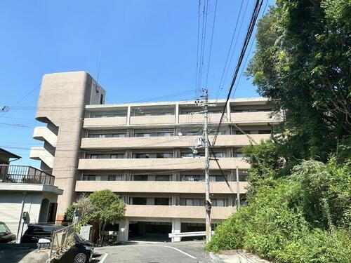 メゾンドソレイユ物部 7階建