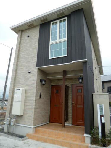 愛媛県新居浜市本郷１丁目 賃貸アパート