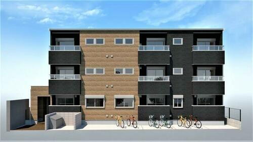 埼玉県川口市金山町  3階建