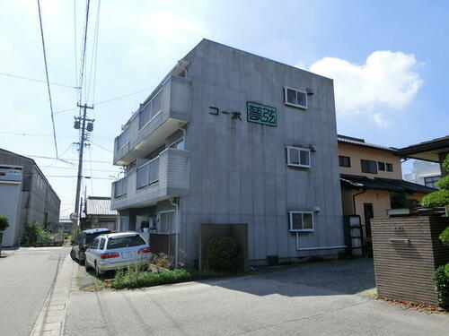 コーポ夢弦 3階建