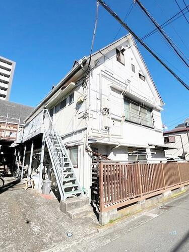 神奈川県川崎市川崎区元木２丁目 3階建