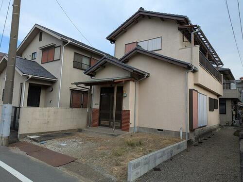 静岡県沼津市吉田町 2階建