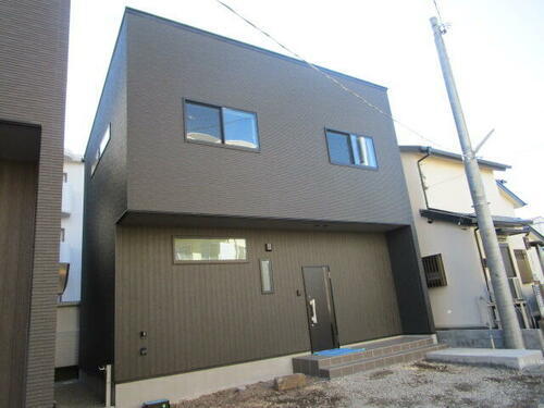 エバリー学園通り