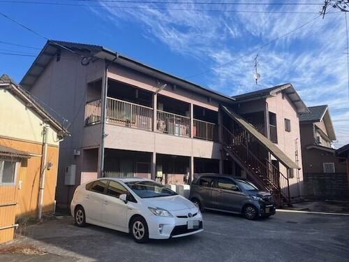 福岡県直方市新知町 2階建