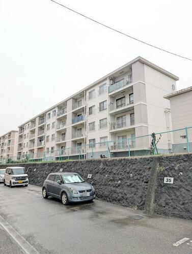 神奈川県横浜市金沢区富岡西１丁目 賃貸マンション