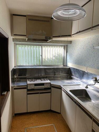 神奈川県横浜市磯子区杉田２丁目 テラスハウス