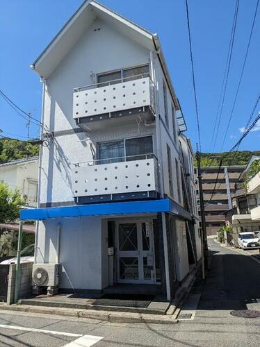 広島県広島市西区己斐西町 3階建