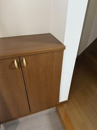 富山県富山市長江本町 築26年1ヶ月 2階建