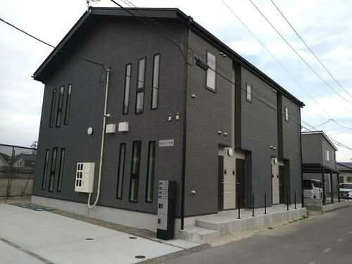福島県福島市大森字西ノ内 2階建 