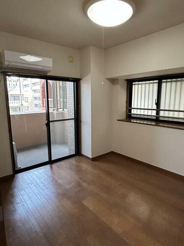 愛媛県松山市東一万町 賃貸マンション