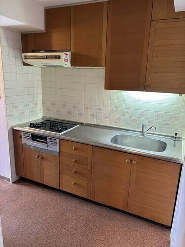 千葉県船橋市本町６丁目 賃貸マンション