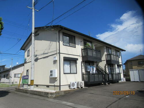 ニューパークＡ 2階建