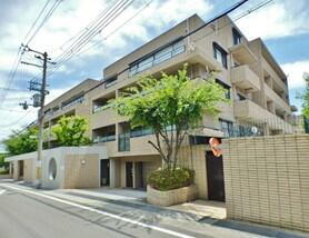 芦屋ロイヤルホームズ 5階建