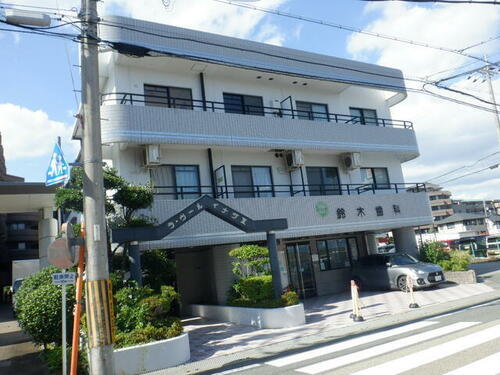 兵庫県宝塚市小林５丁目 3階建