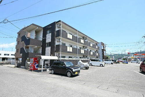 鹿児島県薩摩川内市原田町 3階建 築8年9ヶ月