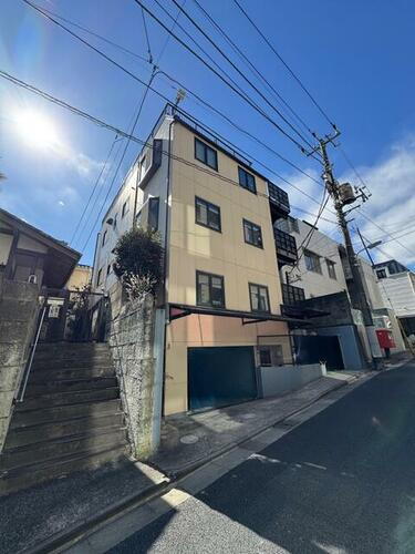フリーバ白金 地上3階地下1階建