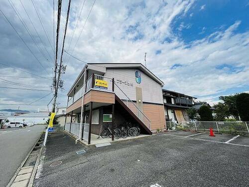プラージュＭ 2階建