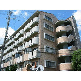 兵庫県三田市下田中 6階建
