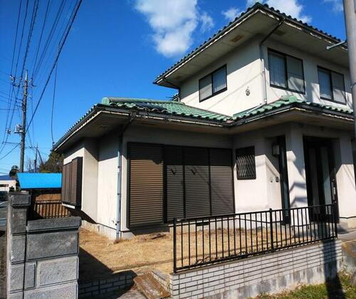 群馬県渋川市有馬 2階建