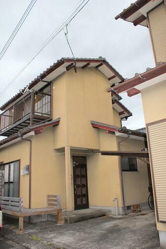 麓町貸家 2階建