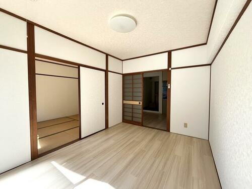 山口県下関市川中豊町７丁目 賃貸マンション