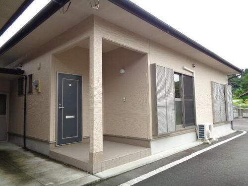 ラフォーレカミ 平屋建て