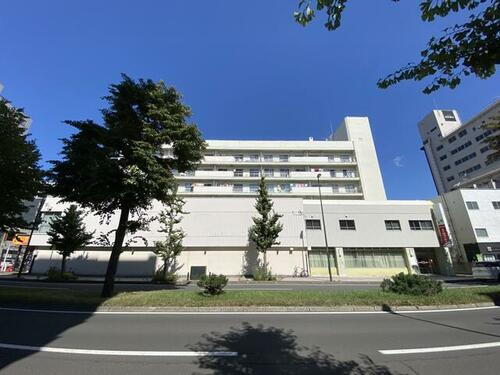 円山ビル 6階建