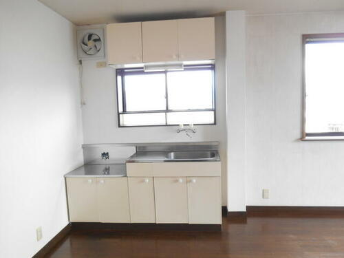 宮崎県都城市姫城町 2階建 築31年1ヶ月