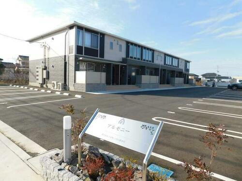 愛媛県新居浜市下泉町１丁目 賃貸アパート