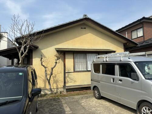 福井市河増町貸家