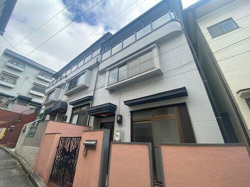 片山ハイツ　Ｂ棟 3階建