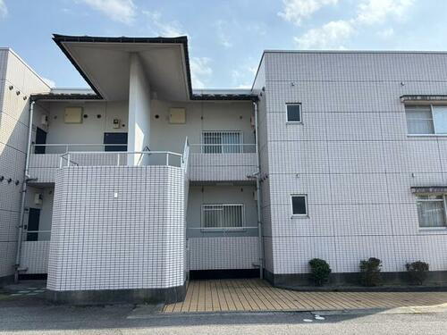 富山県富山市小杉 2階建